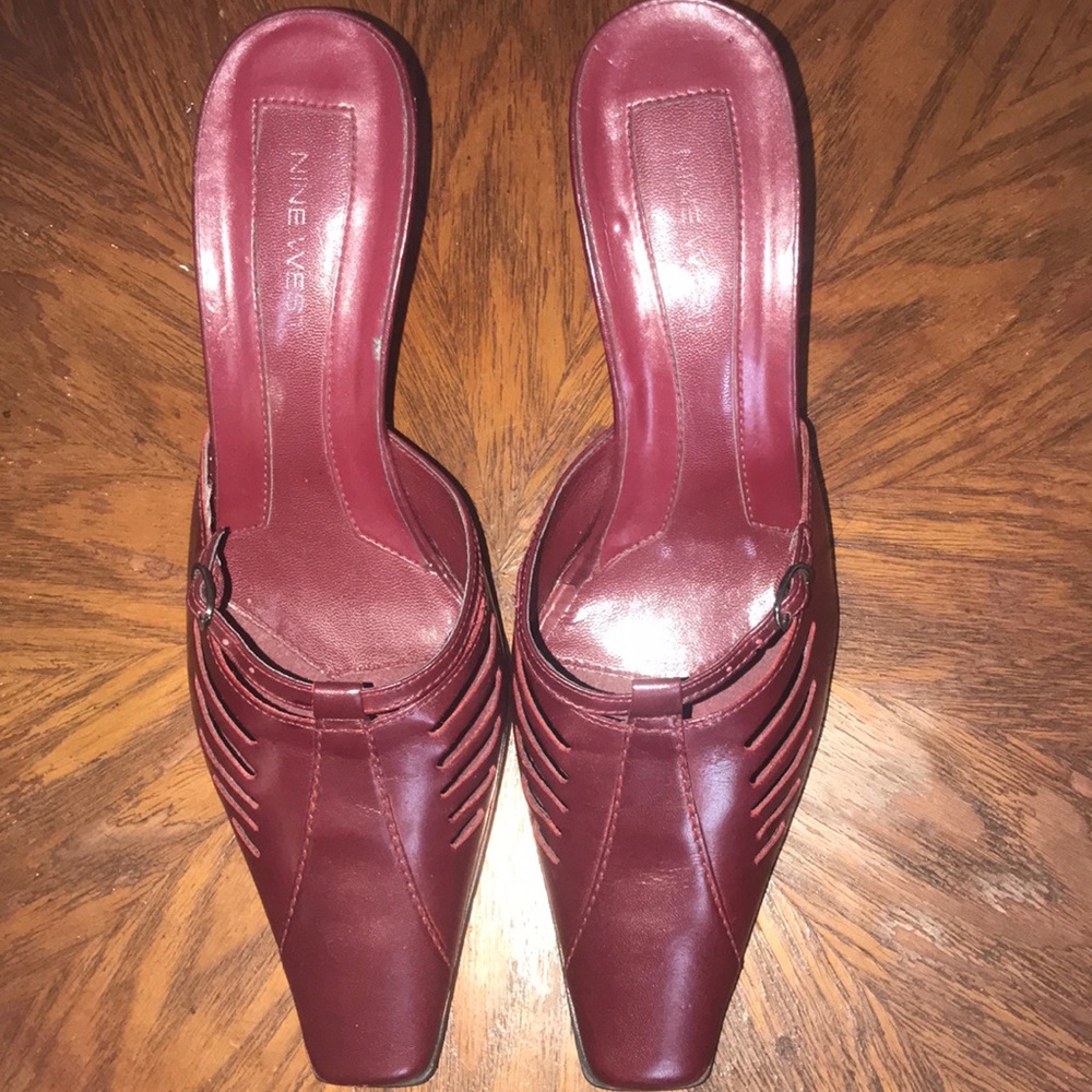 Nine West squared toe mules. Size 8 1/2